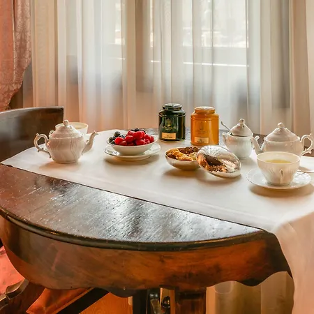 Residenza D'epoca In Piazza Della Signoria Bed & Breakfast