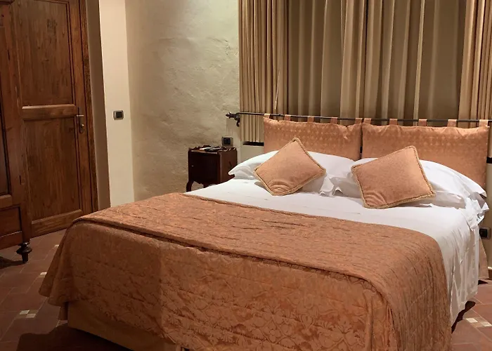Residenza D'epoca In Piazza Della Signoria B&B 4*