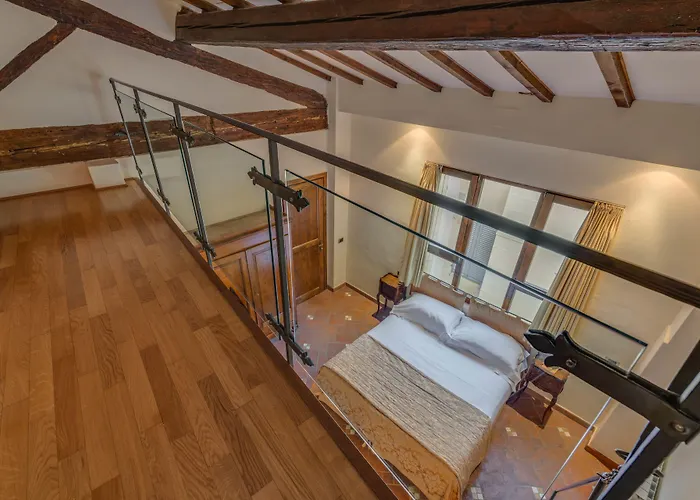 B&B Residenza D'epoca In Piazza Della Signoria 4*