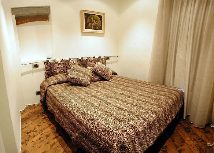 Residenza D'epoca In Piazza Della Signoria B&B 4*